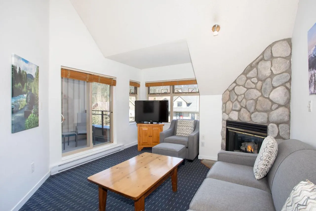 Lake Placid Lodge By Whiski Jack Whistler Apartment