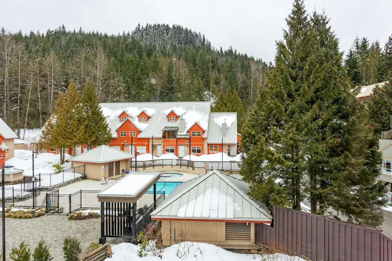 Lake Placid Lodge By Whiski Jack Whistler 0*,  Canada