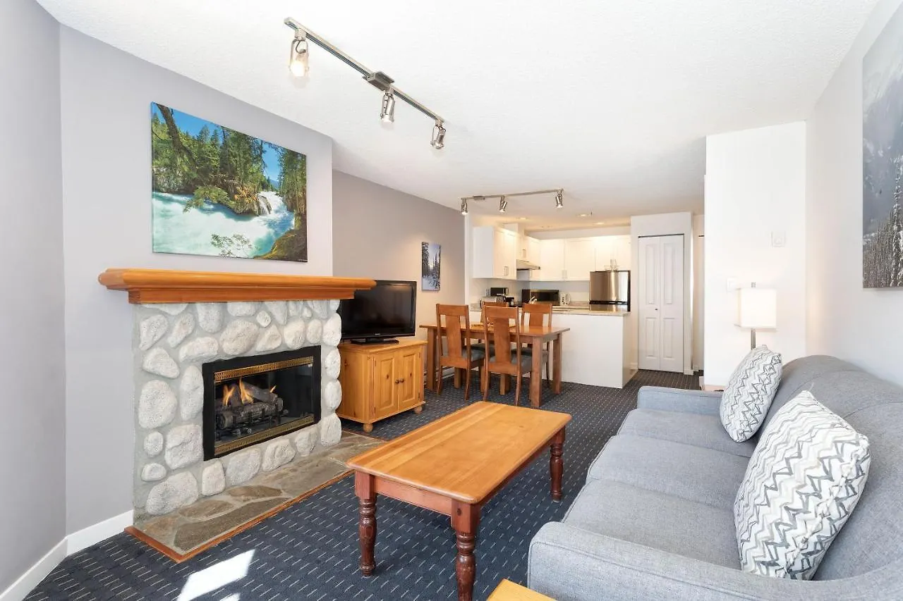 Lake Placid Lodge By Whiski Jack Whistler 0*,  Canada